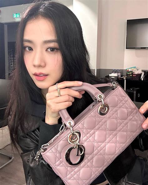 jisoo dior bags